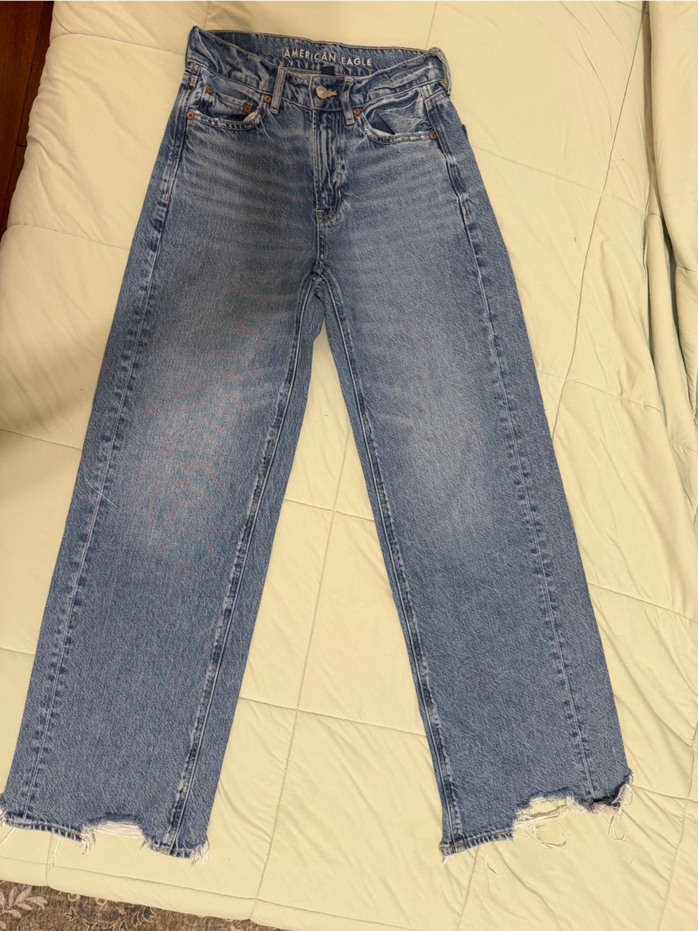 American Eagle Outfitters Light Blue Straight Leg Women’s Jeans